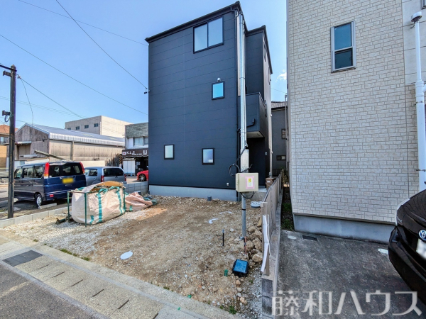 外観　【春日井市中野町２丁目】