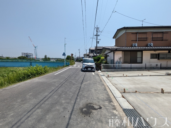 接道状況および現場風景　【名古屋市守山区大字中志段味字東荒古】