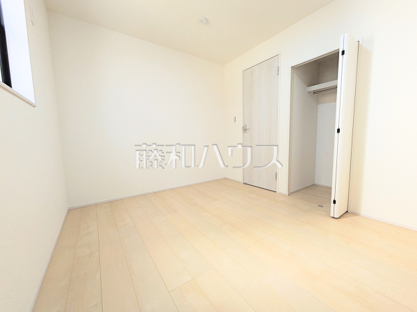 1号棟　ストレージルームはテレワーク等にもいいですね。　【新座市大和田５丁目】