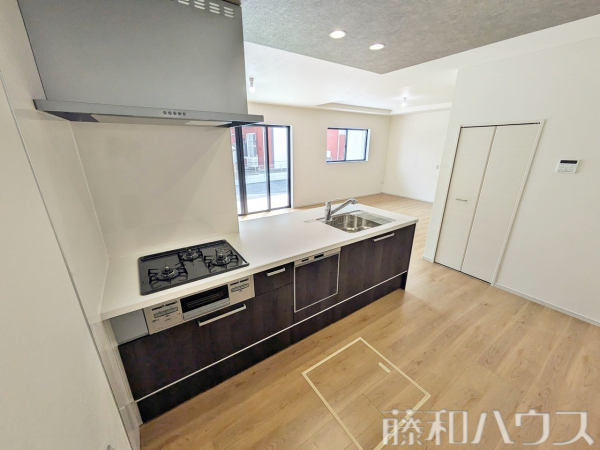 2号棟　キッチン　【岩倉市曽野町花ノ木】