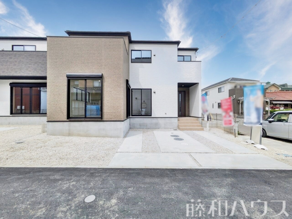 3号棟　外観およびカースペース　【岩倉市曽野町花ノ木】