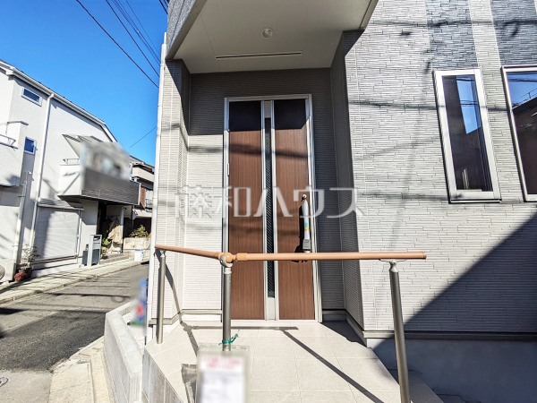 玄関　【東村山市諏訪町２丁目】