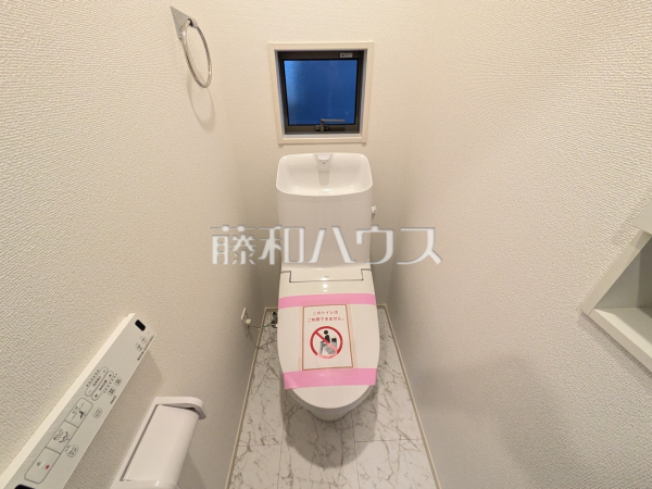 きれいでさわやか、ウォシュレット付きトイレ　