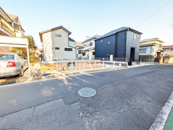 現地写真　【新座市野寺２丁目】 見学はしたいけど、なかなか時間が取れない・・・そんな方に出勤前や仕事終わりにマイホームを見学できるサポートをいたします。 