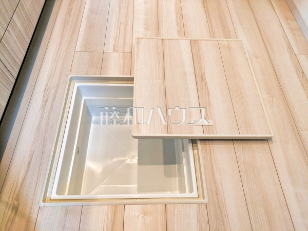 4号棟　キッチン　【日野市新井１丁目】