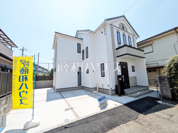 ≪外観≫ 繰り返す地震に効果を発揮する制震ダンパーが標準装備！地震の揺れからご家族を守ります。 　【府中市天神町２丁目】