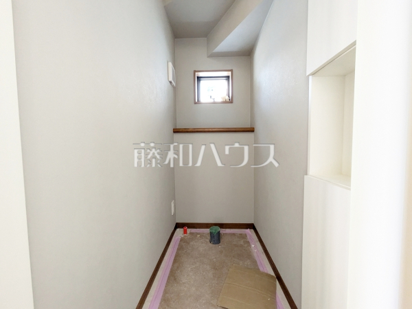 トイレ（現況　建築中）【府中市天神町２丁目】