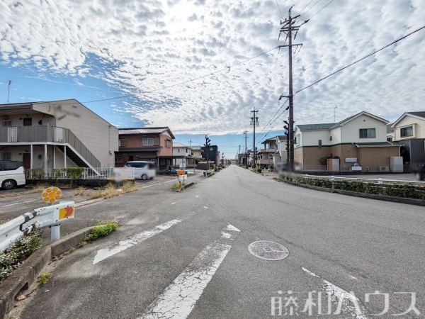 接道状況および現場風景　【春日井市勝川町４丁目】