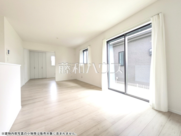 D号棟　リビング　【東村山市青葉町１丁目】