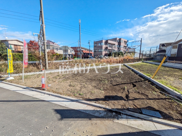 ≪1号棟　外観≫各居室にはクローゼットを完備し、家具を置くスペースが確保しやすい設計がされております。 【府中市西府町１丁目】