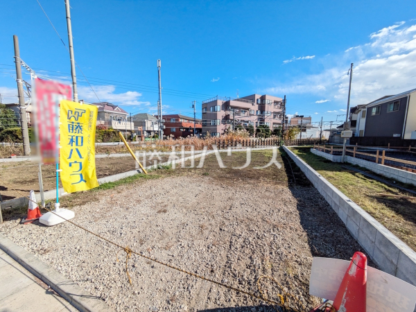 ≪2号棟　現地写真≫パントリやシューズインクロークなど収納重視の間取りです。【府中市西府町１丁目】