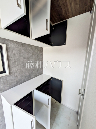 1号棟　玄関収納　【府中市小柳町４丁目】