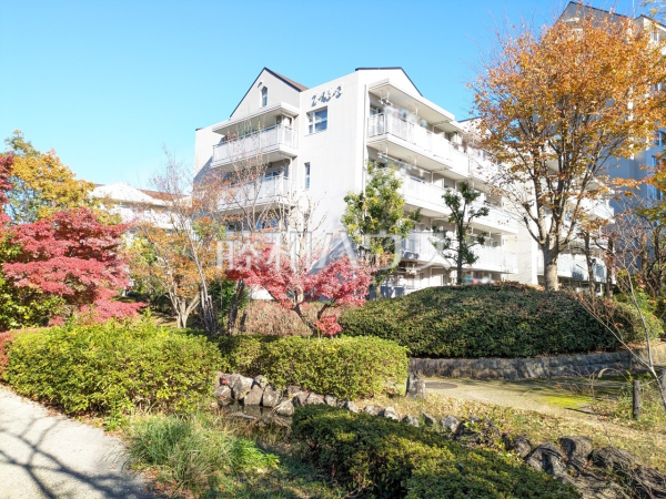 外観　【長池公園せせらぎ通り北2-45-3号棟】