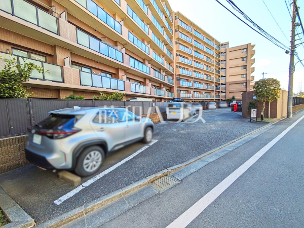 ≪駐車場≫【ライオンズガーデン調布多摩川】