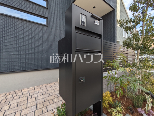 10号棟　玄関　【立川市西砂町１丁目】