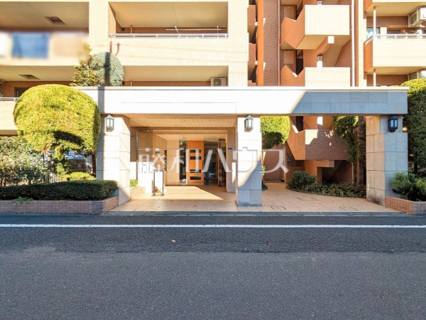 エントランス　【グランフラッツ並木町】