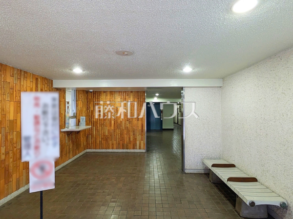 エントランス　【東海ミタカマンション】