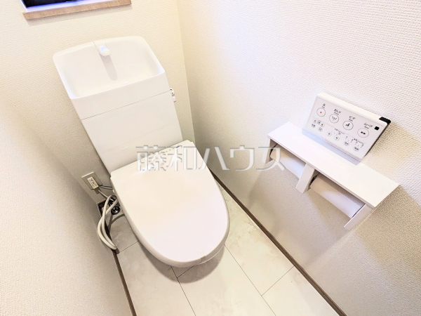 2号棟　きれいでさわやか、ウォシュレット付きトイレ　【八王子市四谷町】