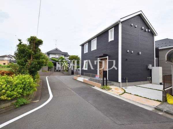 接道状況および現場風景　【東大和市芋窪５丁目】