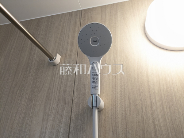 4号棟　スイッチ付きシャワーヘッド　【武蔵村山市残堀４丁目】