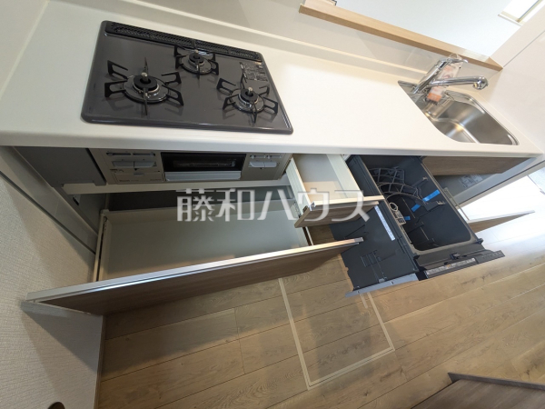 4号棟　キッチンのスライド収納　【武蔵村山市残堀４丁目】