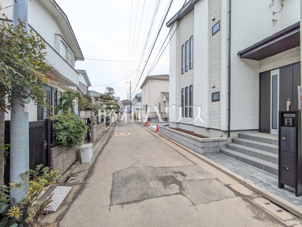 接道状況および現場風景　【国分寺市東元町１丁目】良い物件をゲットするためには早め早めのチェックをおすすめ致します。未完成の今のうちにぜひお問合せ下さいませ！　