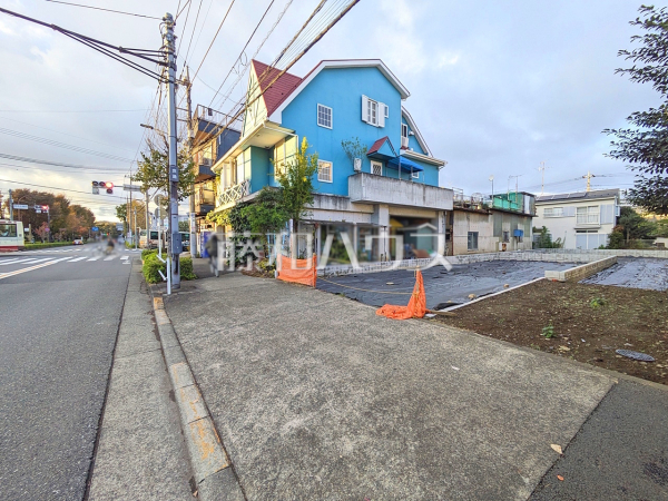 接道状況および現場風景　【武蔵野市関前４丁目】 新生活は徒歩15分の「武蔵境」駅から始めませんか？ 