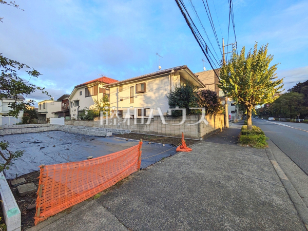 接道状況および現場風景　【武蔵野市関前４丁目】
お住まい探しは、家の良し悪しだけでなく周辺環境も重要なポイントです。ぜひ一度お客様の目でご覧ください。　