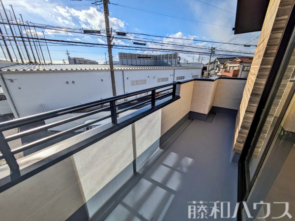 1号棟　バルコニー　【春日井市六軒屋町字水附】