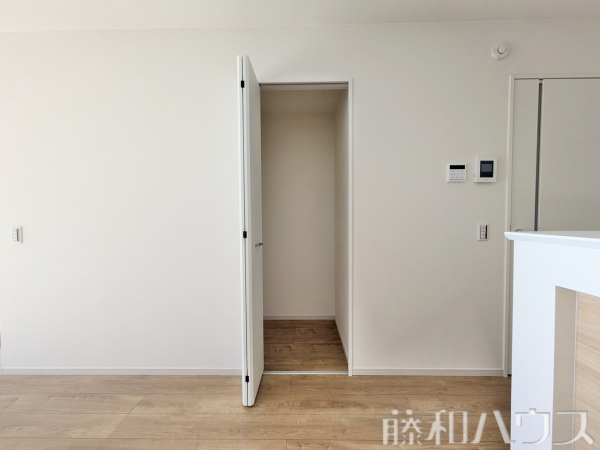 1号棟　収納　【春日井市六軒屋町字水附】
