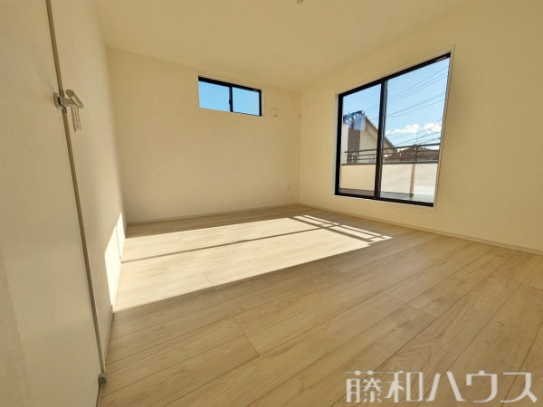 2号棟　居室　【春日井市六軒屋町字水附】