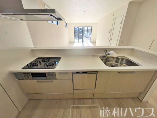 2号棟　キッチン　【春日井市六軒屋町字水附】