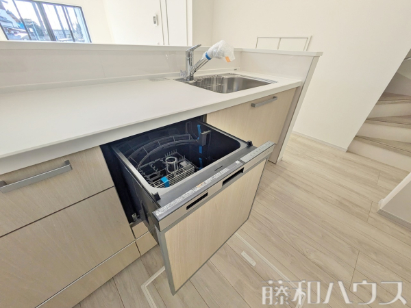2号棟　キッチン　【春日井市六軒屋町字水附】