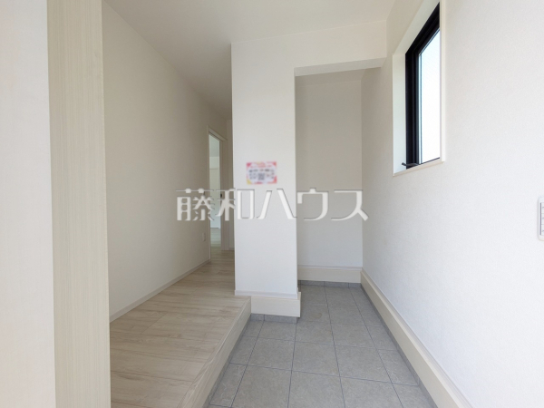 玄関ホール　【東村山市青葉町２丁目】