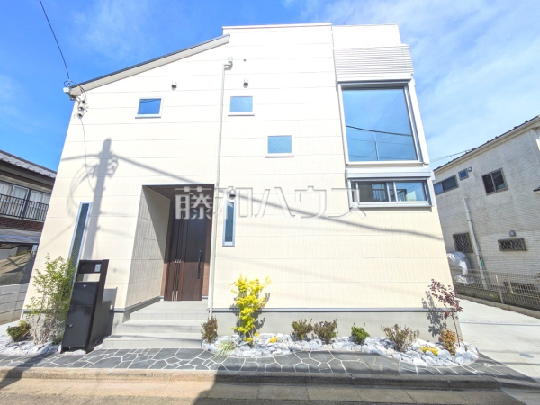 １号棟　外観　【東大和市清水５丁目】
西武多摩湖線『武蔵大和』駅 徒歩12分！【住宅性能評価書】取得！