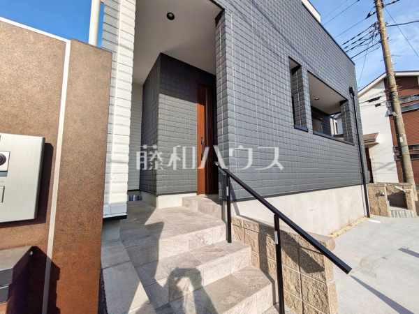 玄関　【所沢市若松町】