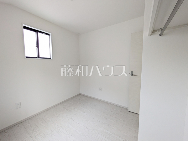 各部屋収納に加え、廊下などに多数収納があるため整理整頓に役立ちます。　