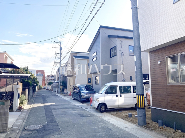 一戸建ての多いエリアのため、静かで落ち着いた雰囲気の街並みです。　
