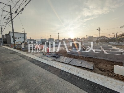 ここに住む方を想像して、着々と建築しております！　