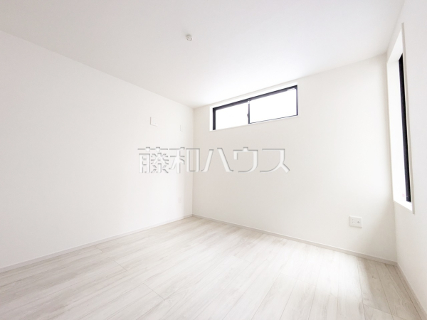 居室　【練馬区大泉学園町１丁目】