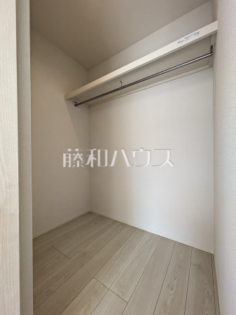 2号棟　ウォークインクローゼット　【日野市多摩平６丁目】