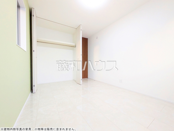 居室　【八王子市散田町２丁目】