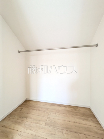 収納　【小平市小川町１丁目】