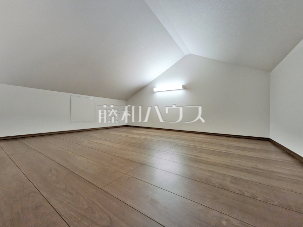 さまざまな用途に利用できる約3.7帖のロフトつき 　【小平市小川町１丁目】　
