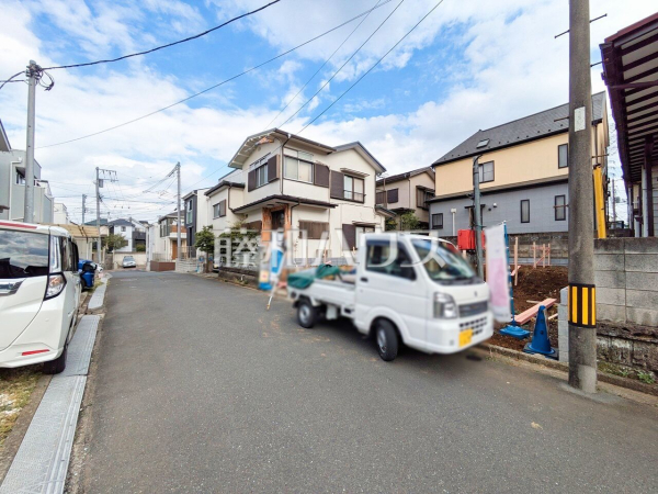 接道状況および現場風景　【新座市野寺３丁目】