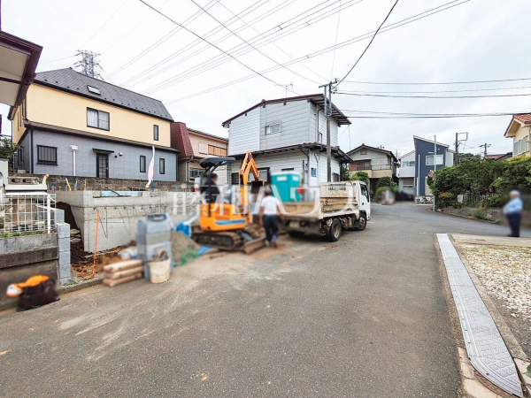 接道状況および現場風景　【新座市野寺３丁目】件の事、諸費用の事など、小さな疑問もお気軽にご連絡・ご相談下さい。