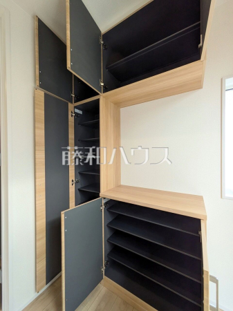 収納　【東大和市上北台１丁目】