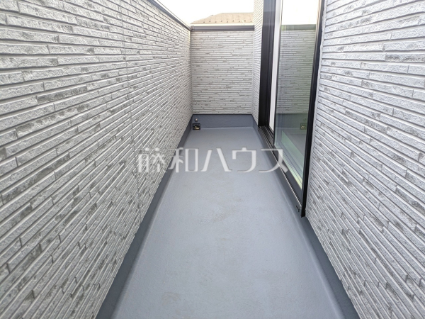 バルコニー　【新座市東３丁目】