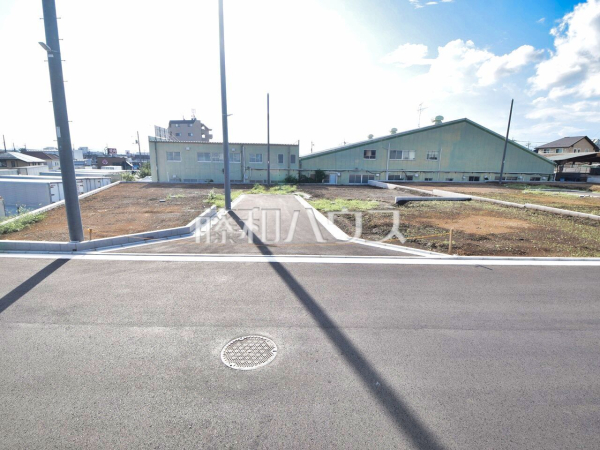 現場風景　【国分寺市西町５丁目】 建物のプレゼンをさせていただきますので、実際の完成イメージを思い描いていただくことができます。お気軽にお問合せ下さい。 