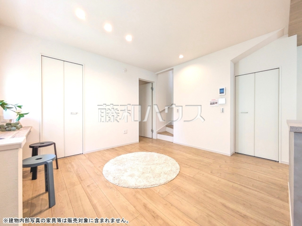 2号棟　リビング　【東村山市萩山町２丁目】